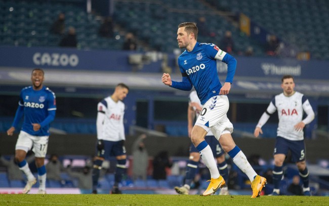 他们不仅具 他们不仅具